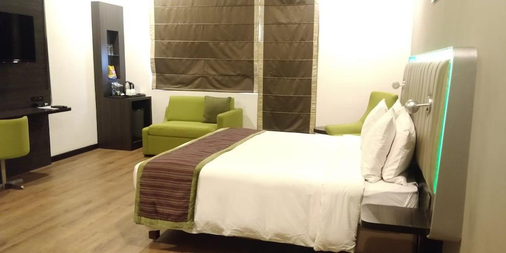 Park Inn By Radisson Amritsar Airport Экстерьер фото
